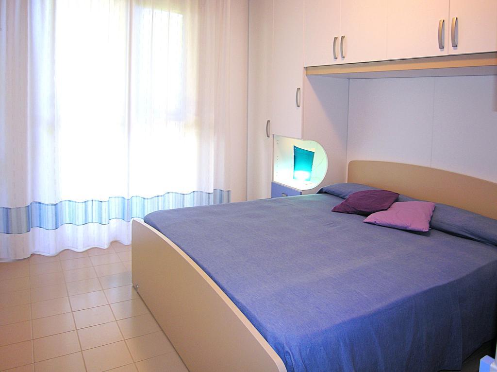 Apartment Gemini Con Piscina Bibione Quarto foto