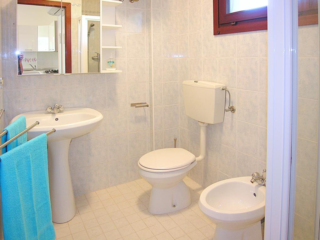 Apartment Gemini Con Piscina Bibione Quarto foto